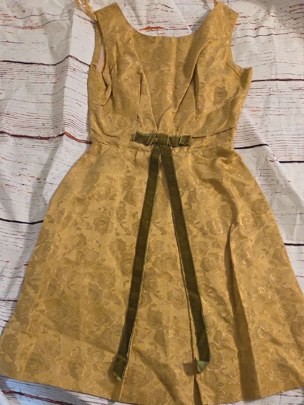 Betty Lane Classic Gold Floral Fit-and-Flare Dress with Velvet Bow